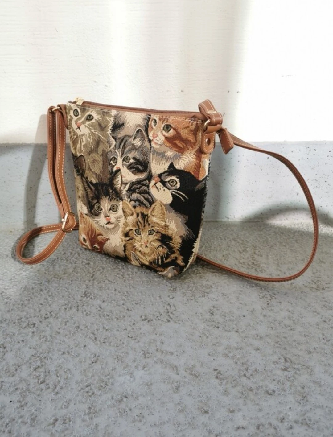 Signare Tapestry Cat Print Crossbody Bag Shoulder Purse - photo 4