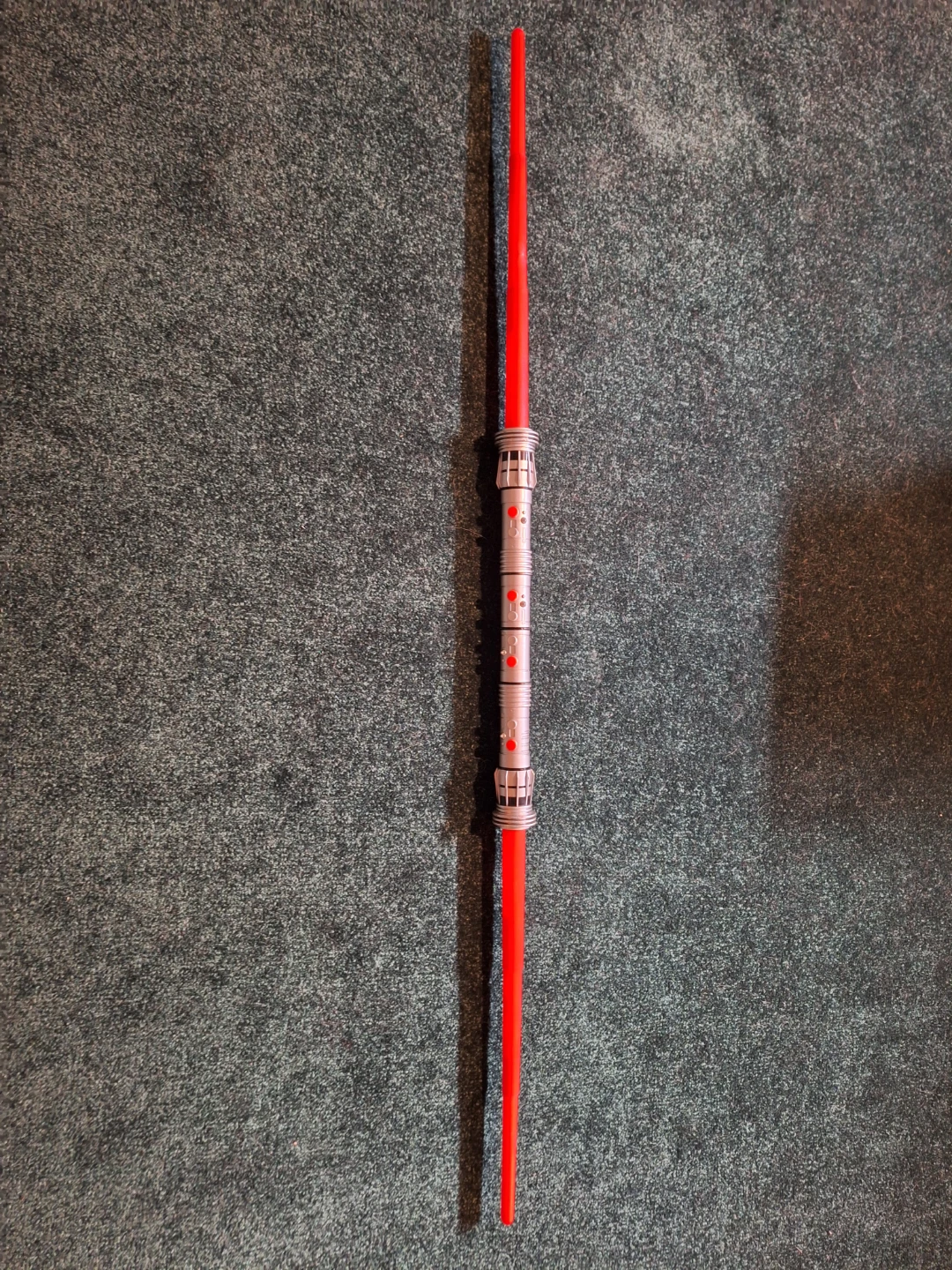 Star Wars Double-Bladed Toy Lightsaber - photo 2