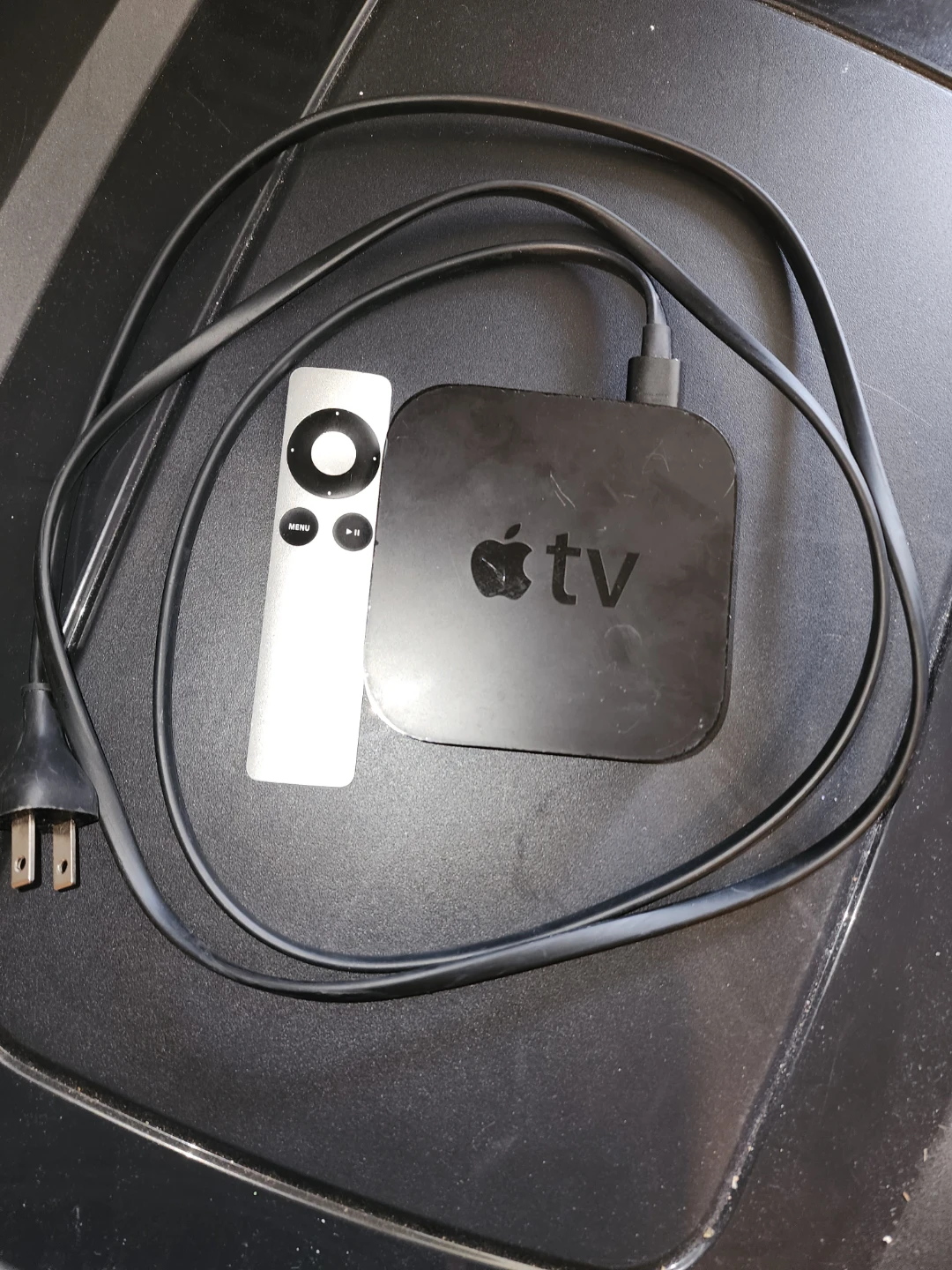 Apple TV Streaming Media Player 3rd Gen (Remote/Power)