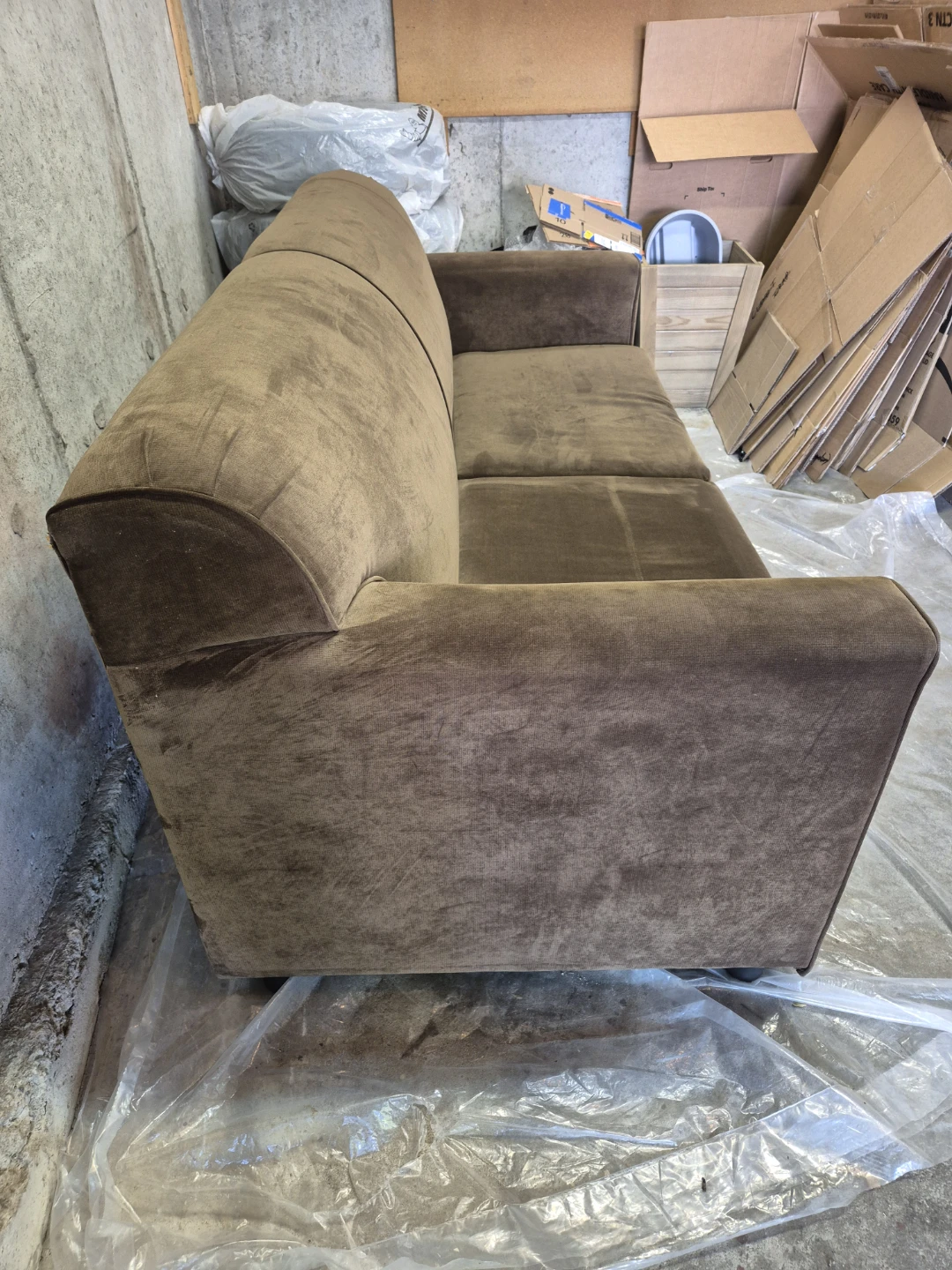 Brown Suede Loveseat convertible Sofa - photo 3