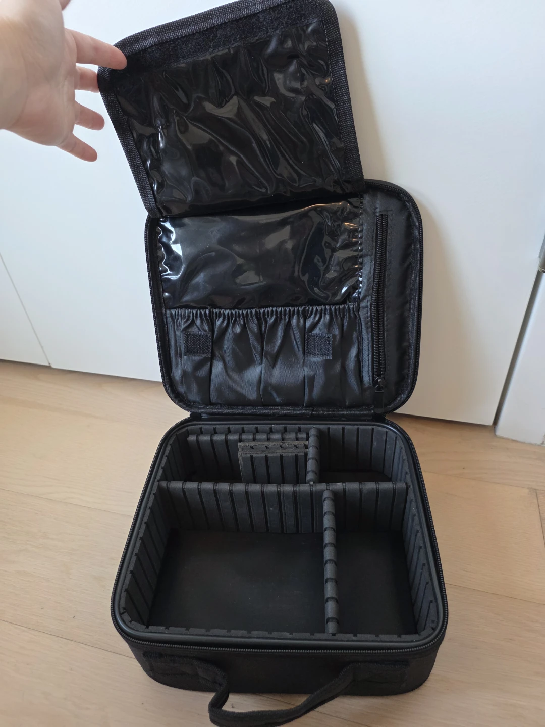 Black Makeup Travel Organizer Case - photo 3