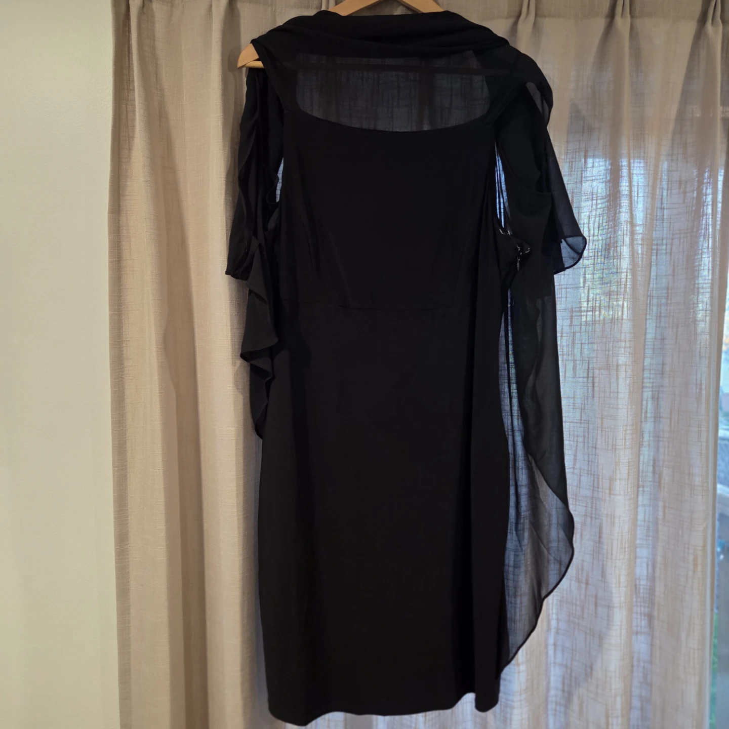 Le Château Black Dress - photo 2