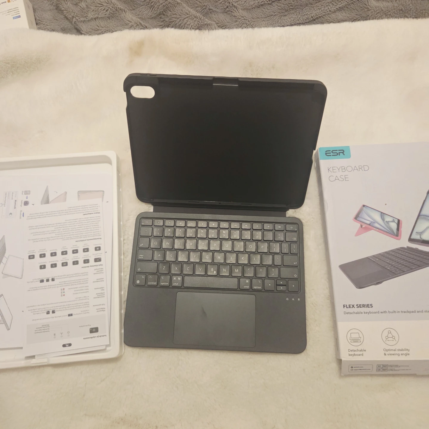ESR Flex Series Keyboard Case for iPad - photo 3