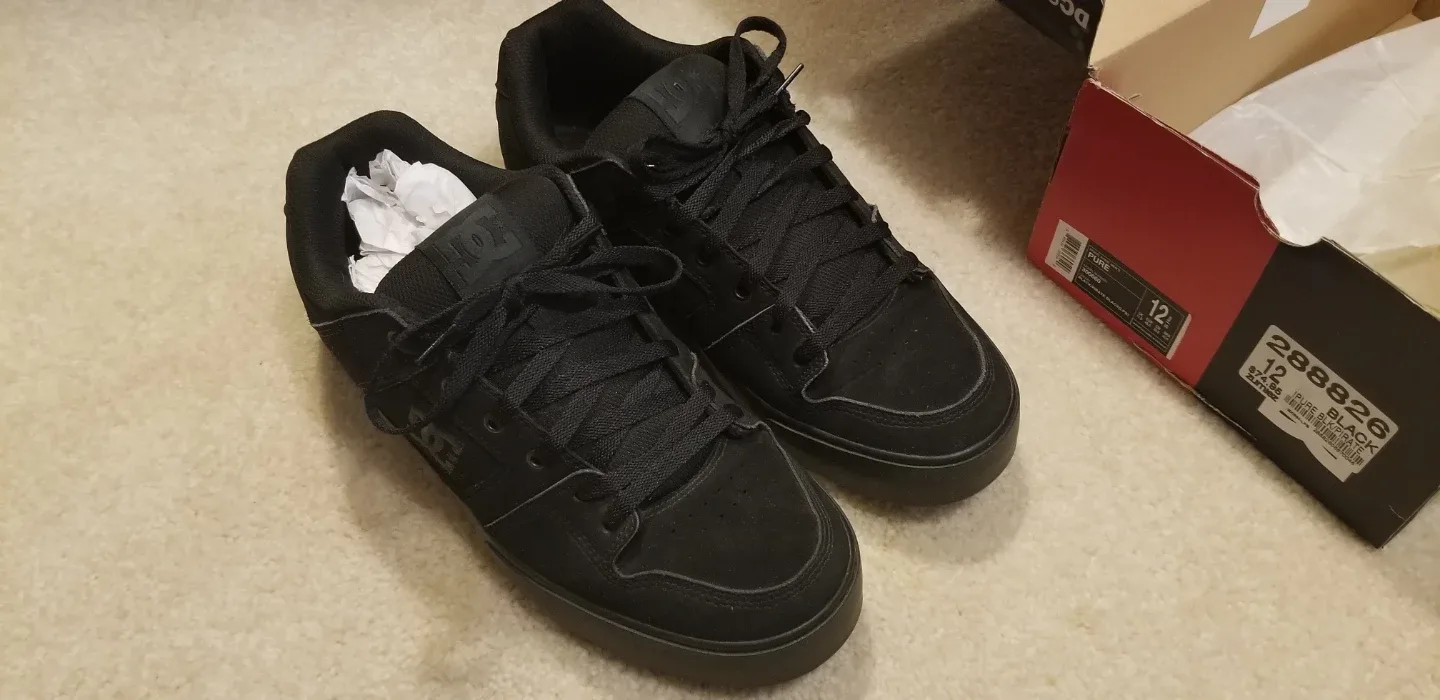 DC Shoes Pure Black Sneakers Size 12