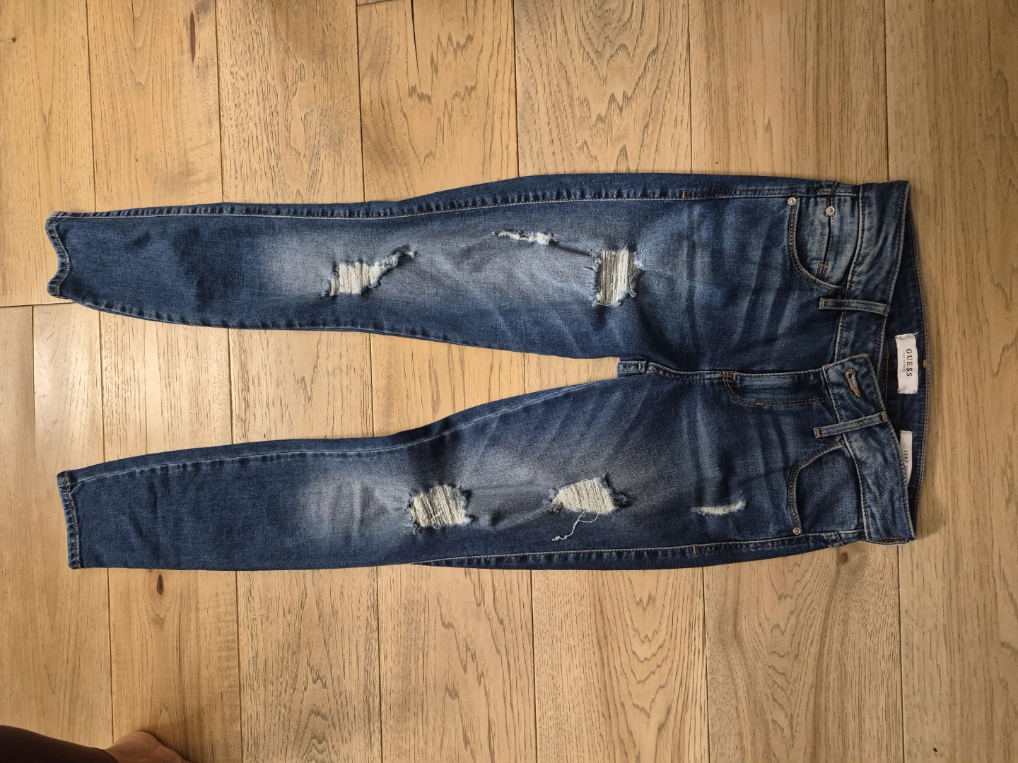 Guess low-rise jeans