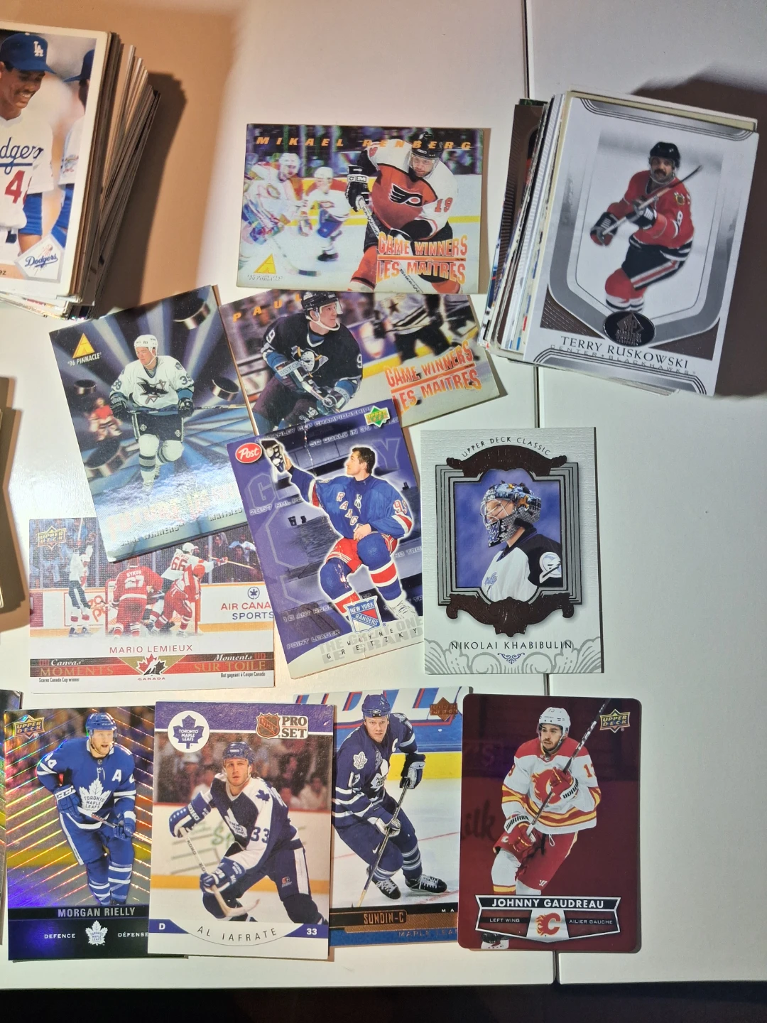 Assorted Vintage and Modern Sports Card Collection - photo 3