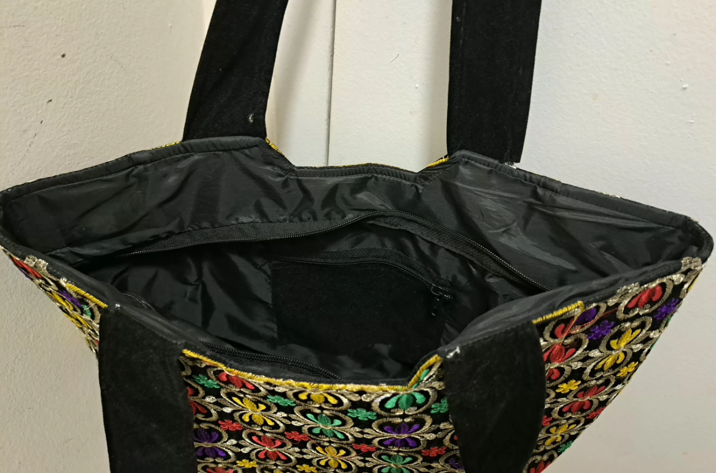 Embroidered Pattern Tote Bag - photo 3