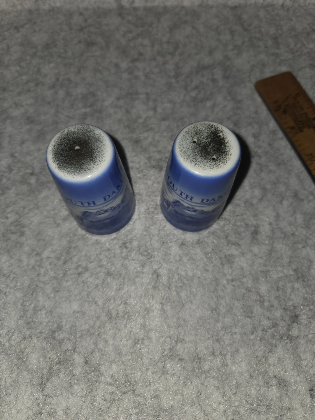 South Dakota Mount Rushmore Salt and Pepper Shakers - photo 4