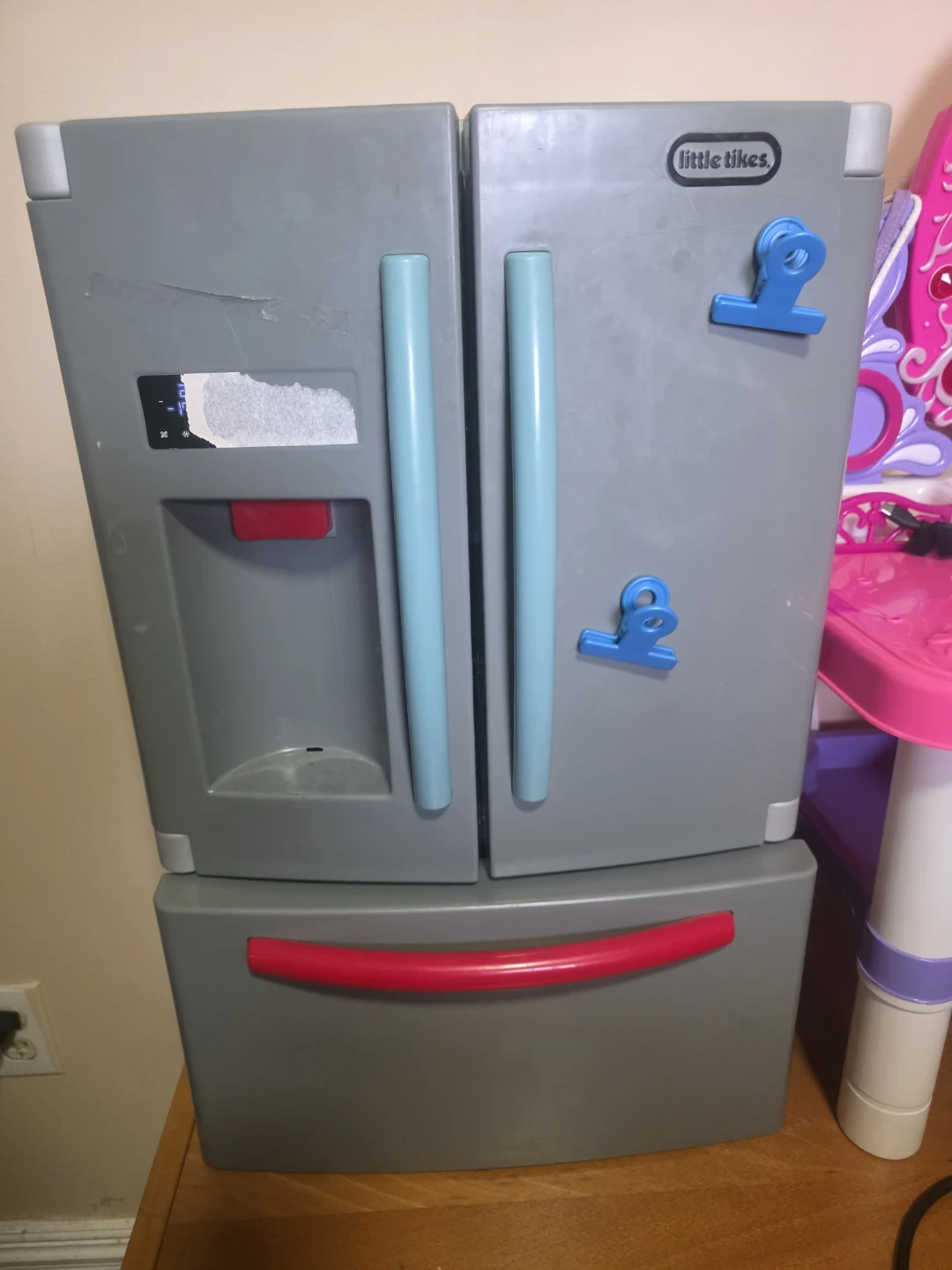 Little Tikes Toy Refrigerator