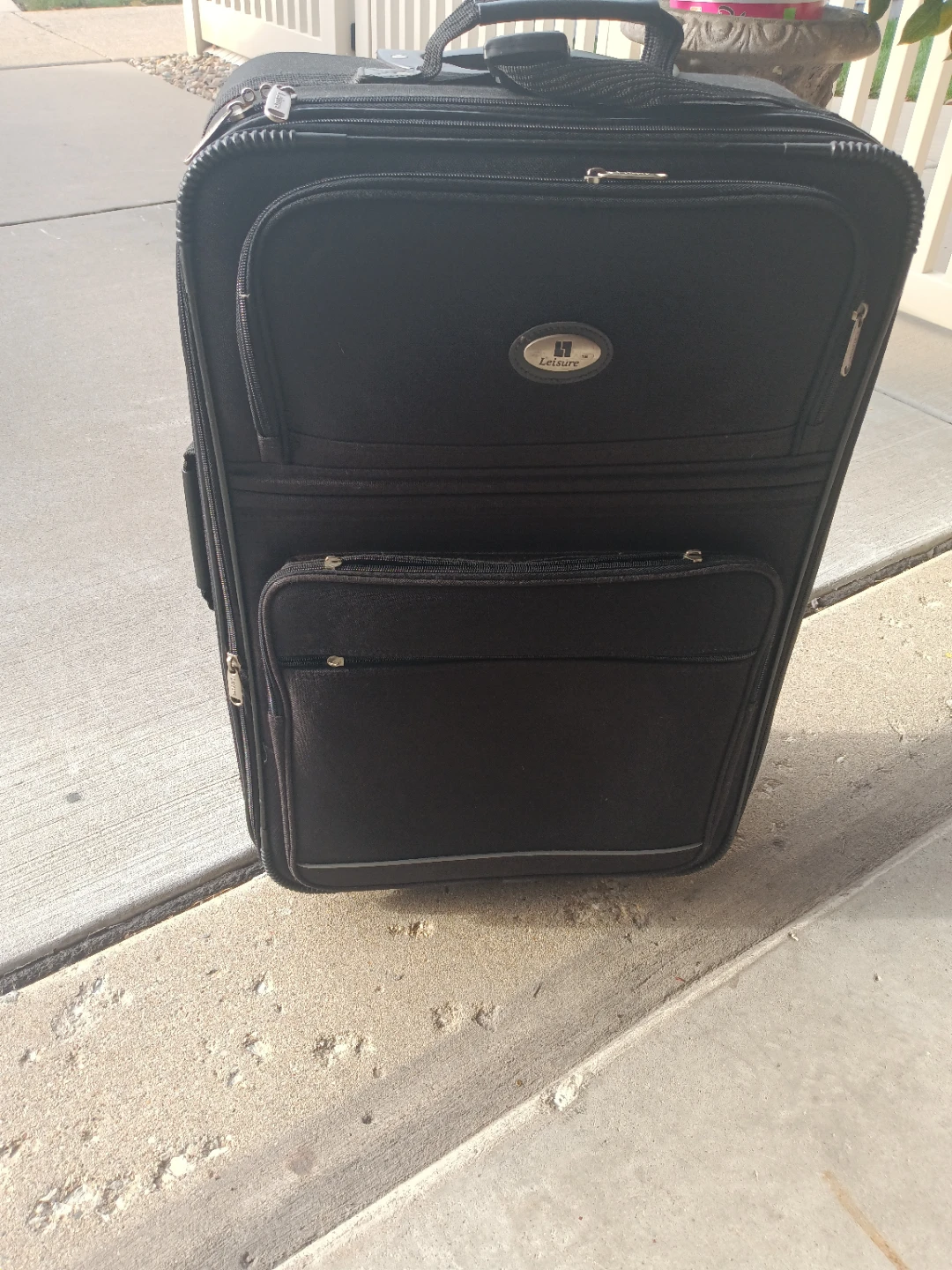 Leisure Black Rolling Suitcase