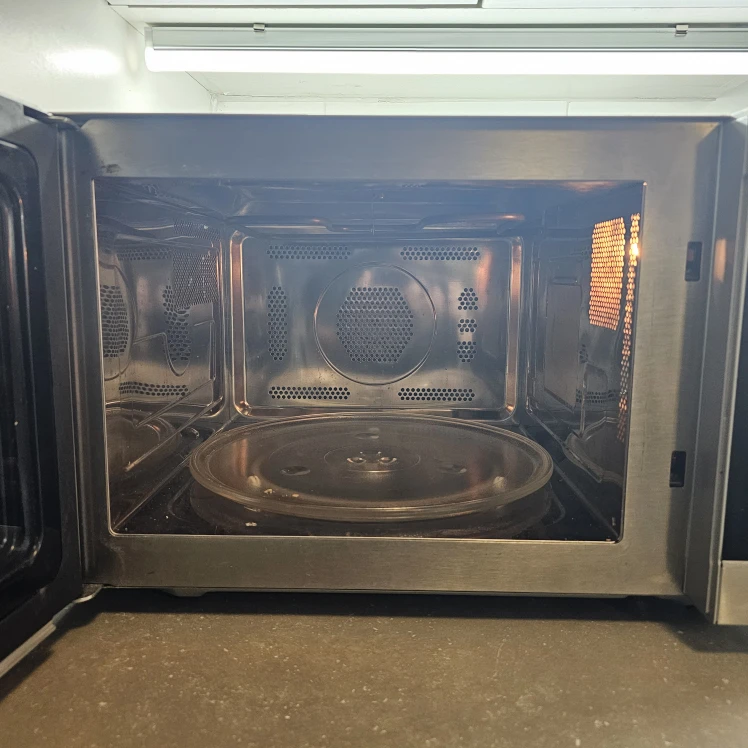 Kenmore Stainless Steel Countertop Microwave - photo 2