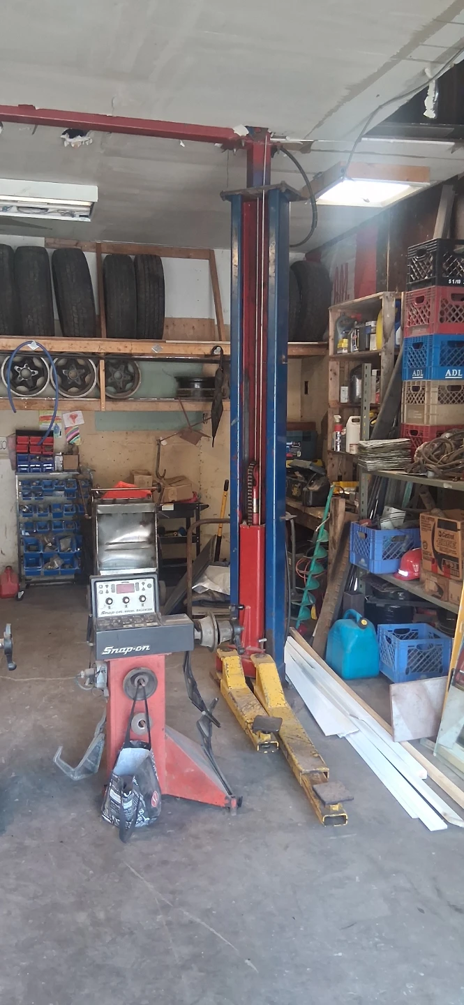 Full shop Contents only Backyard Mechanic Its for you. - photo 3
