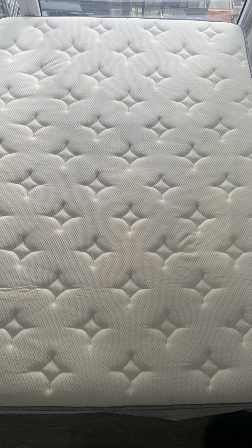 Clean Full Size Mattress - photo 2