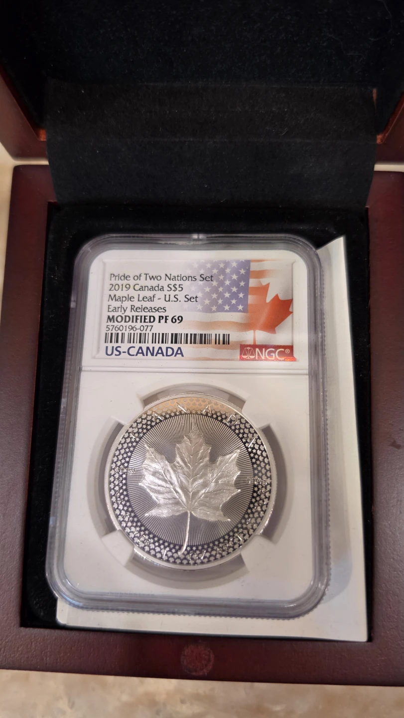 2019 Pride of Two Nations Silver Maple Leaf Coin