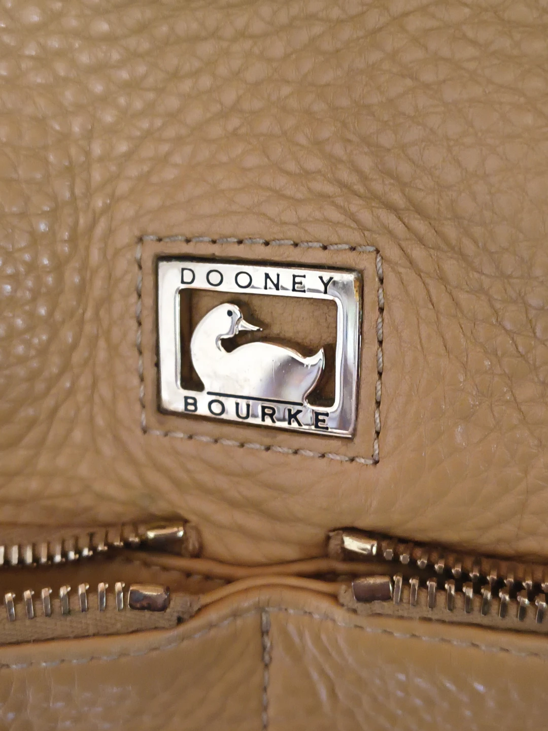 Dooney & Bourke Tan Leather Hobo Bag - photo 2