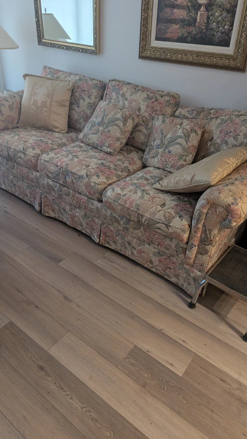 Floral pattern sofa - photo 2