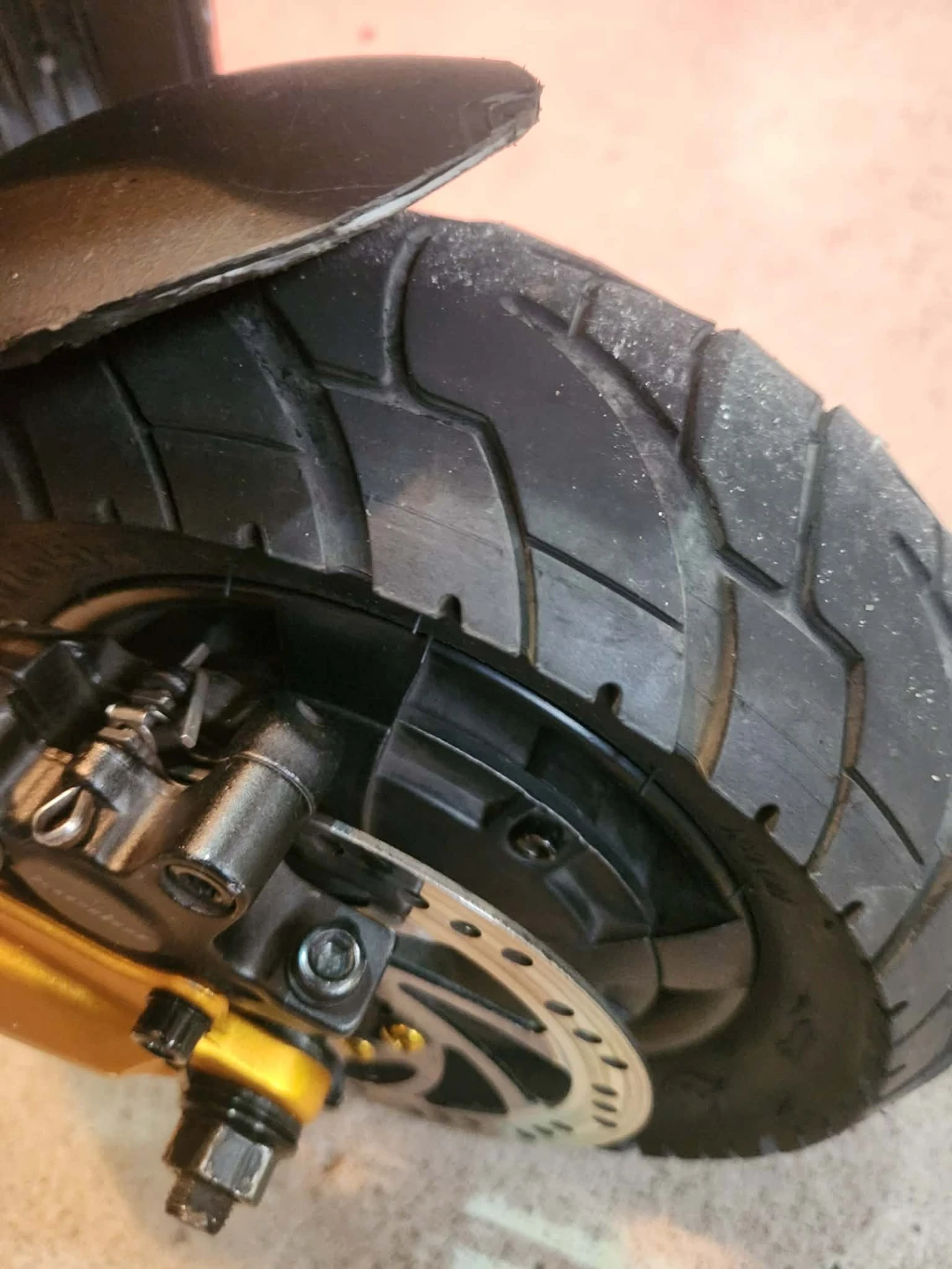 Kaabo Wolf King GT Pro Electric Scooter - photo 3