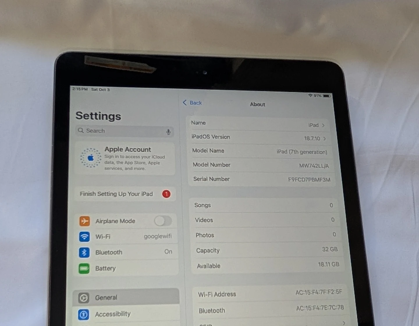 Nice APPLE iPad 7 10.2 inch 32GB WIFI TABLET - photo 3