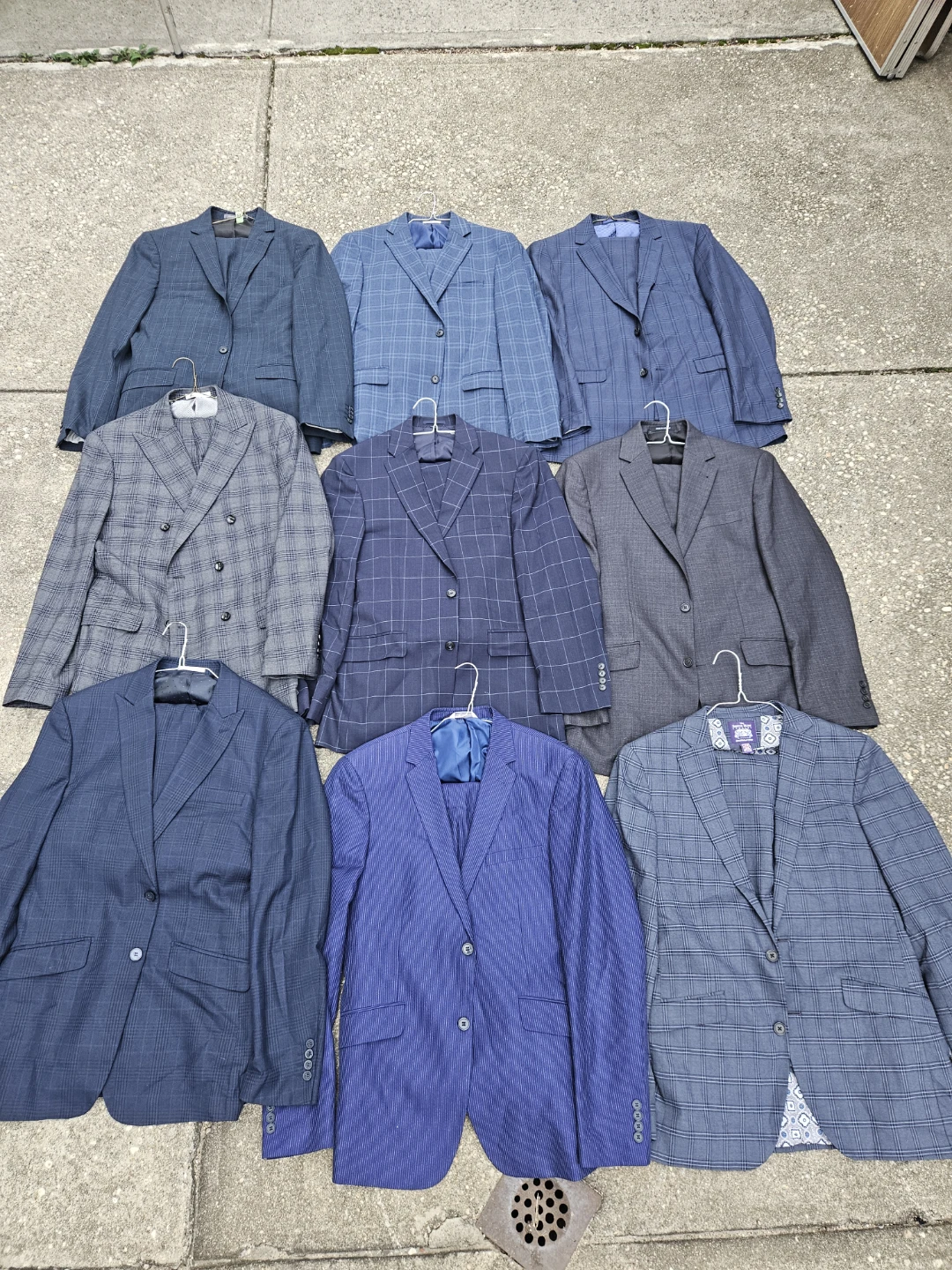 8 nice suits size 42L