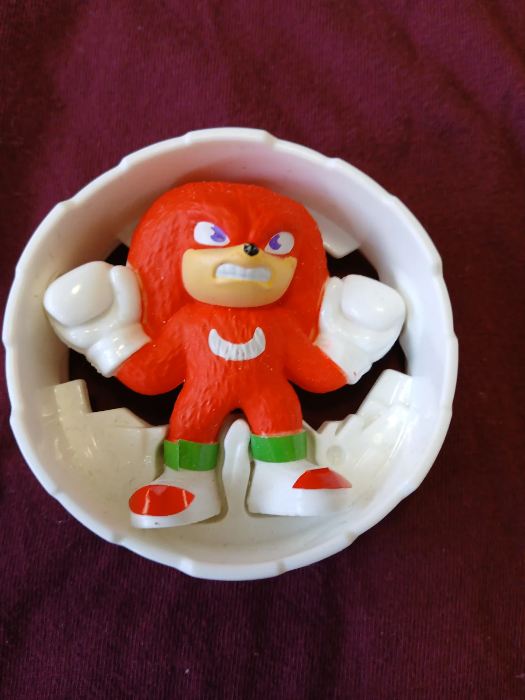 Sonic the Hedgehog Knuckles Figure