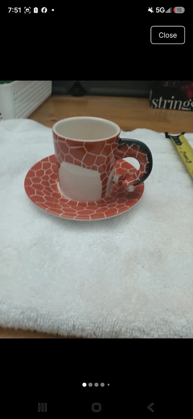 4 Giraffe Pattern Coffee Cups and 4 Saucer Set - photo 3