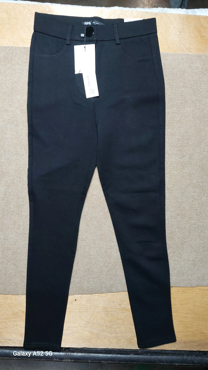 New Zara Black Leggings highrise