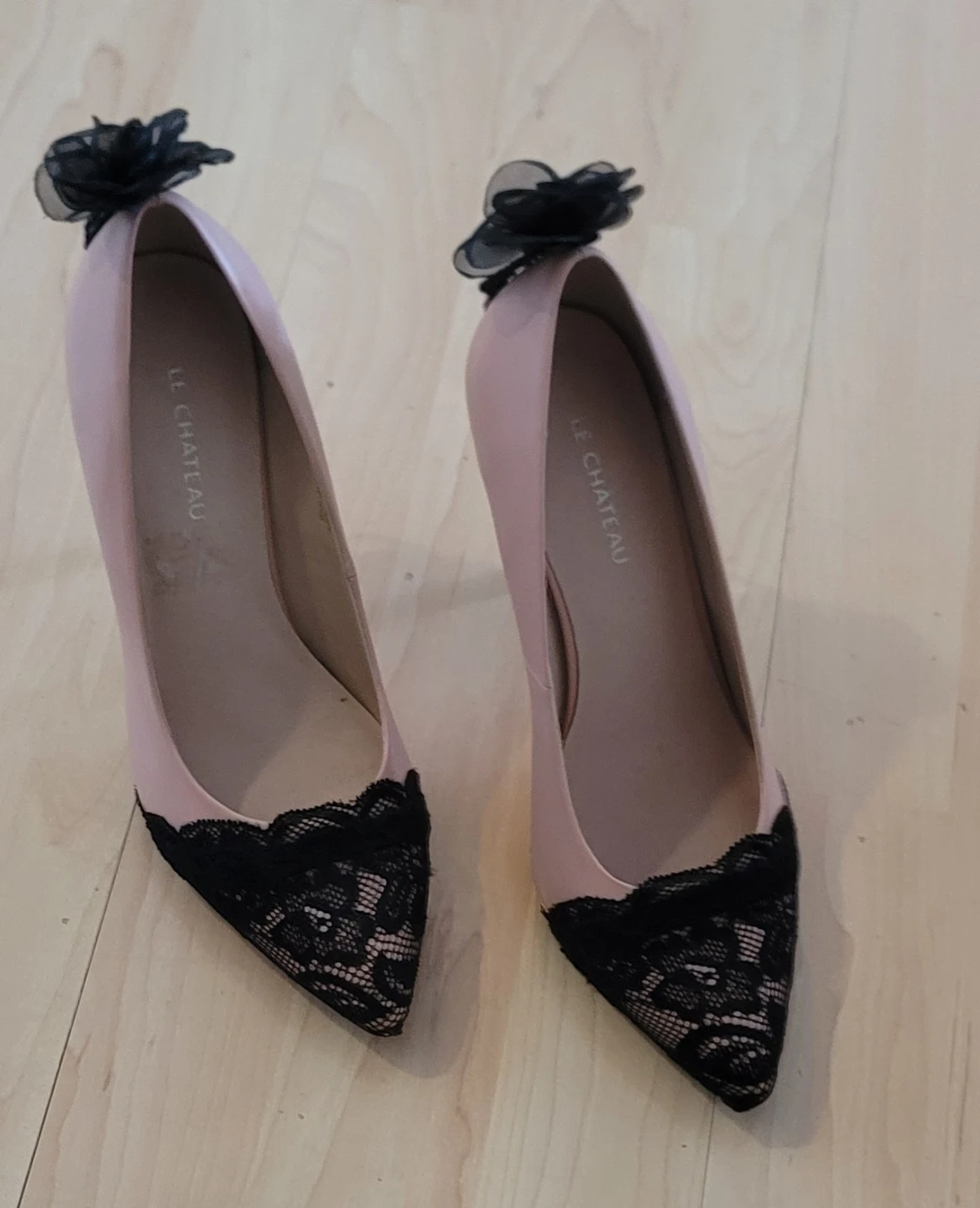 Le Chateau Pink and Black Lace Heels - photo 2