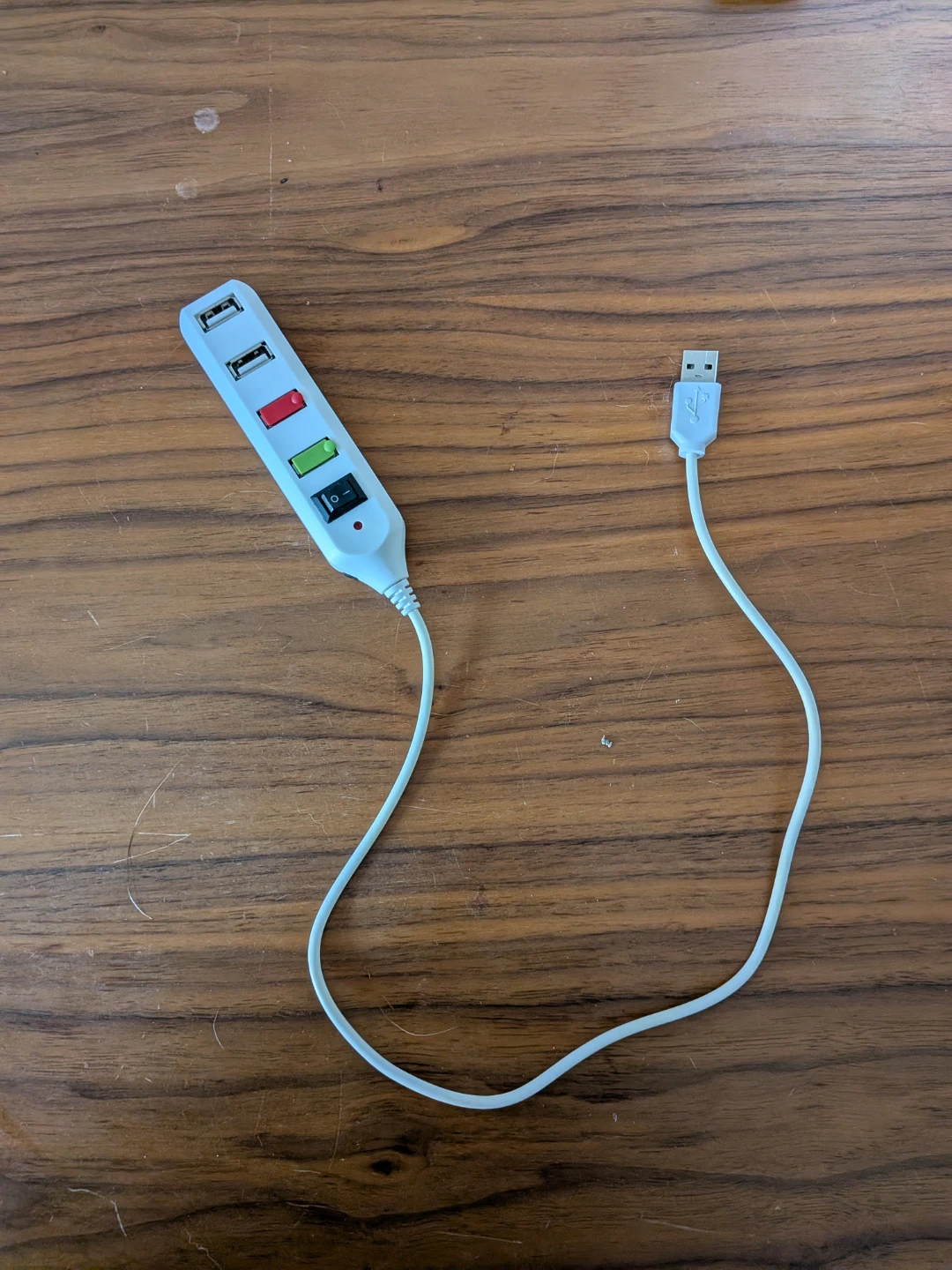 White USB 2.0 Hub with Individual Power Switches