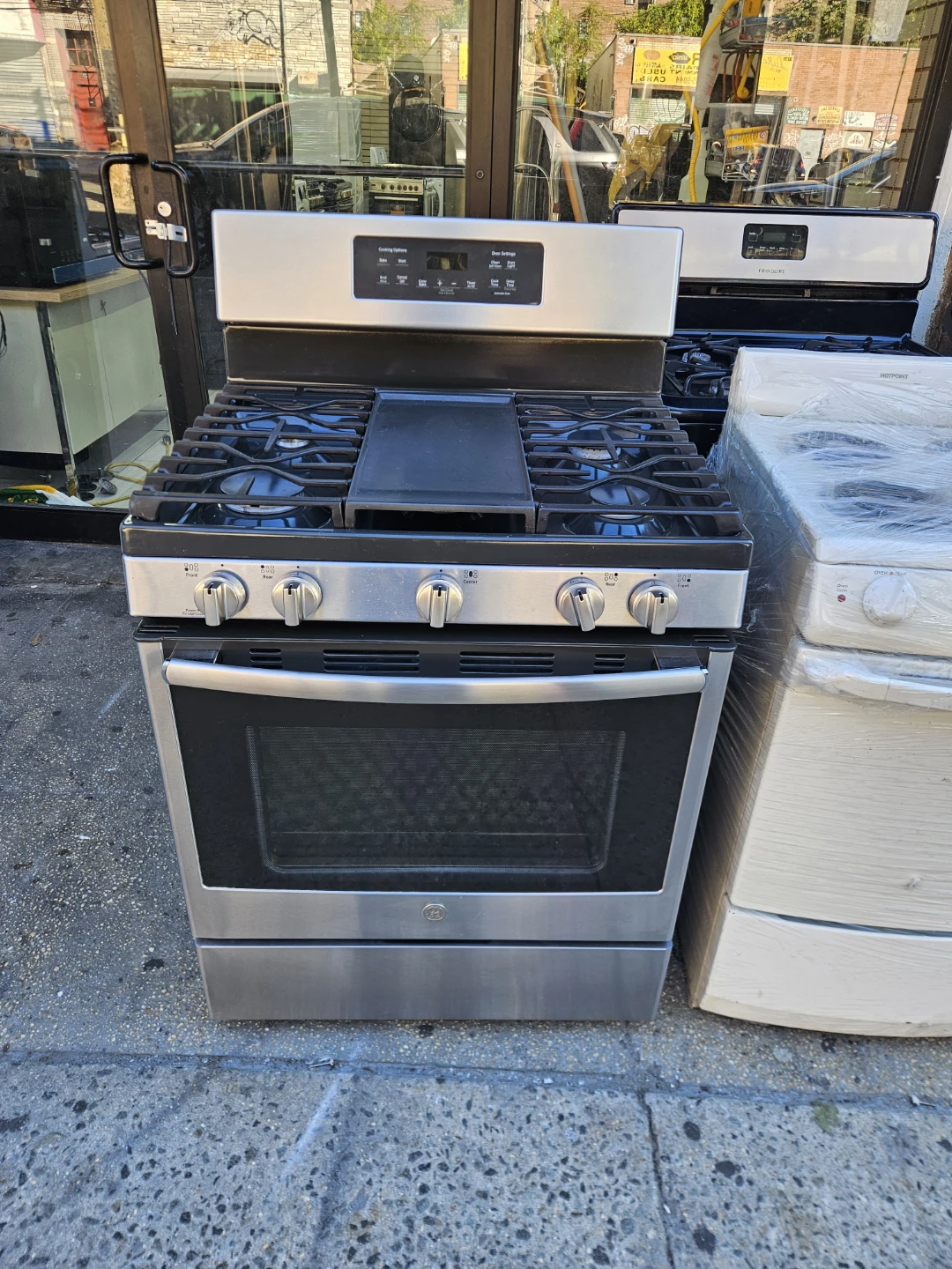 GE Gas Range Oven