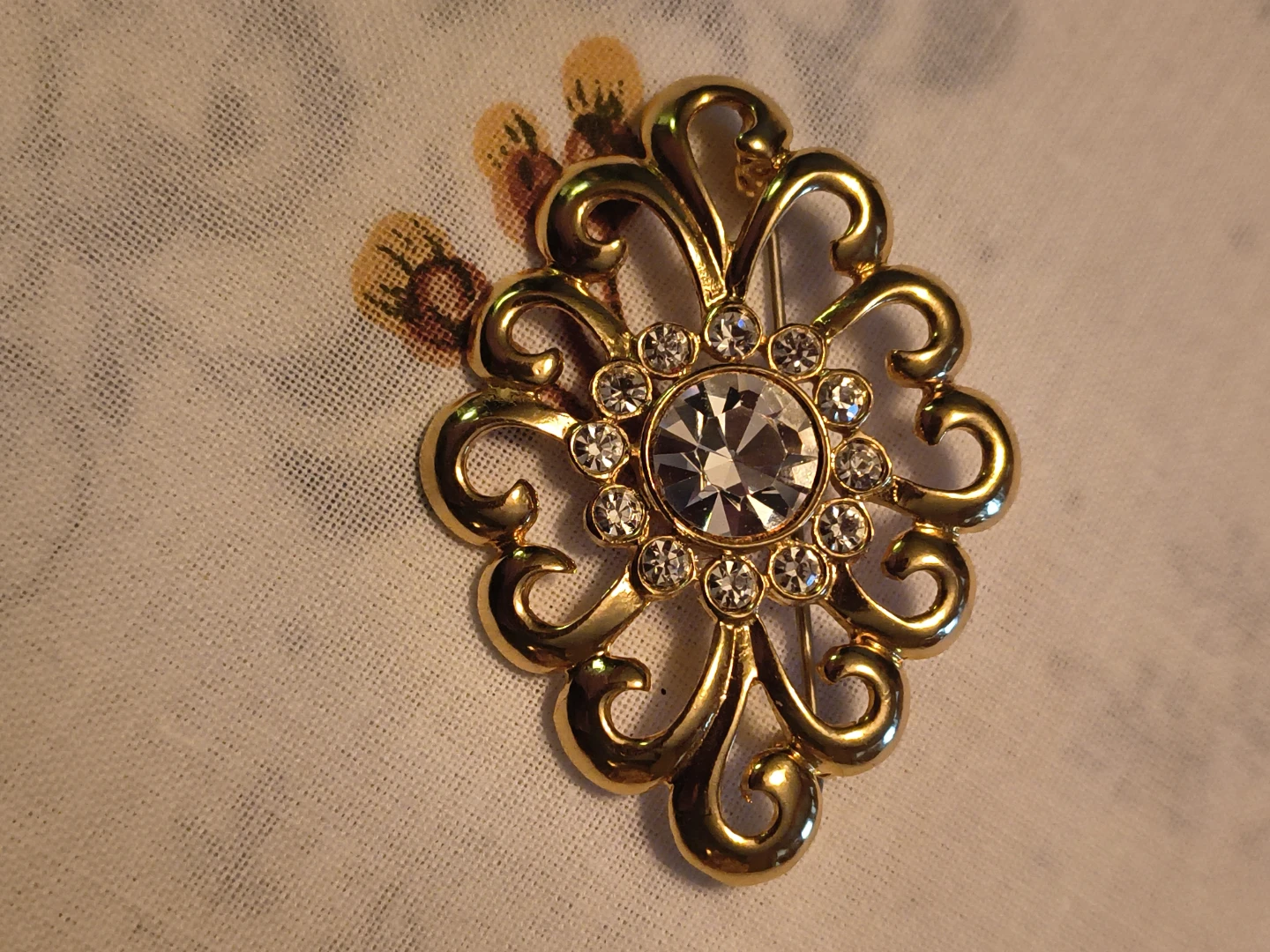 Gold-Tone Filigree Crystal Brooch - photo 3
