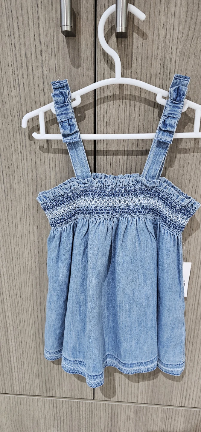Gap Baby Denim Smocked Top 6 to 12 month