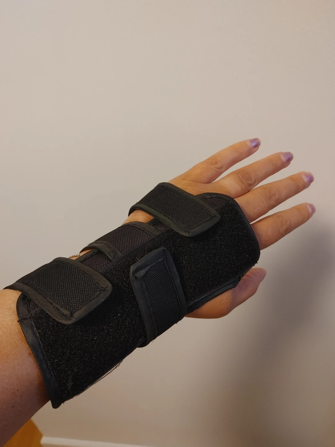 Black Wrist Support Brace - photo 3