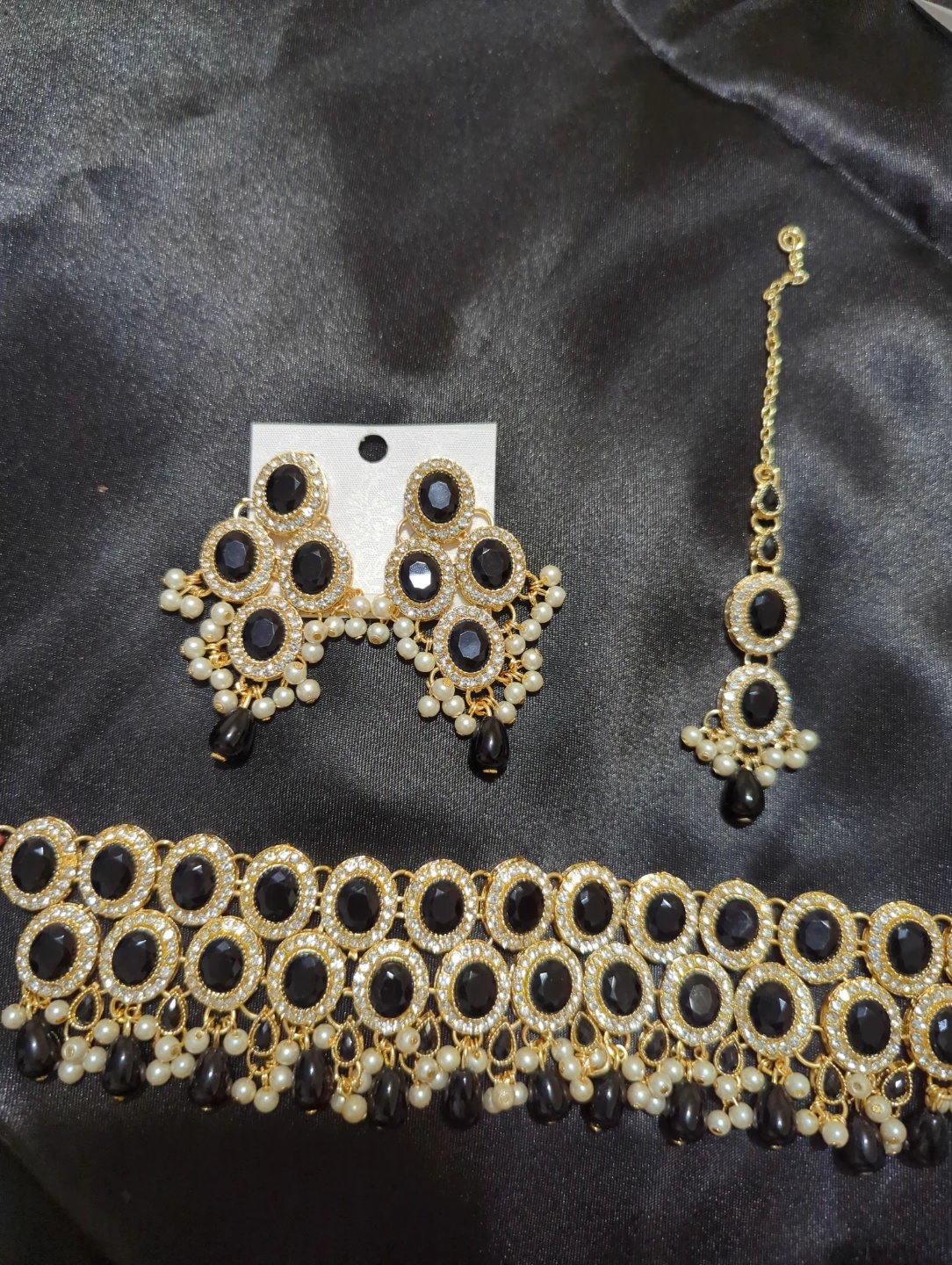 Pakistani Black and gold jewellery set