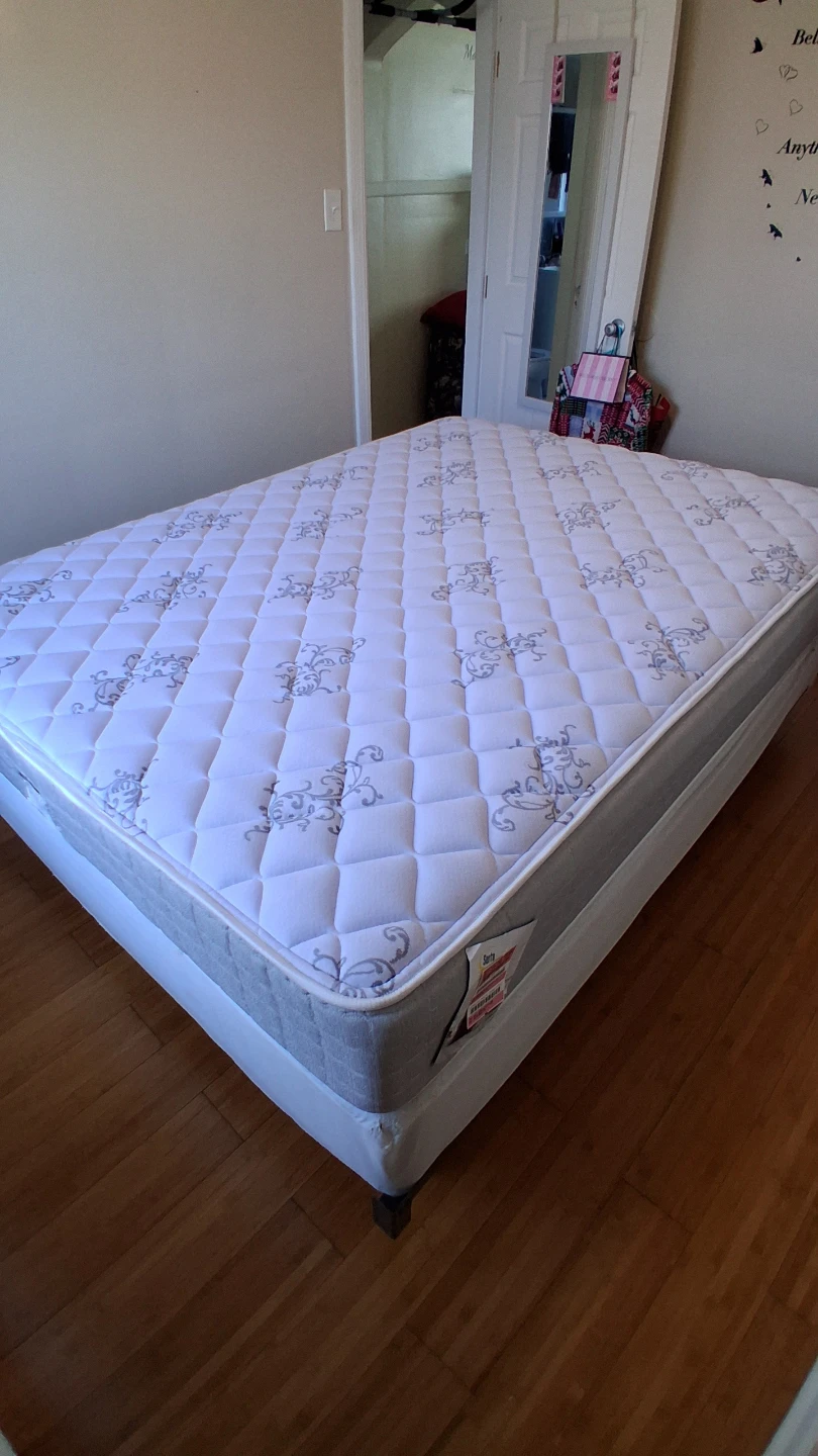 Serta Queen Mattress + Box Spring Set - photo 3