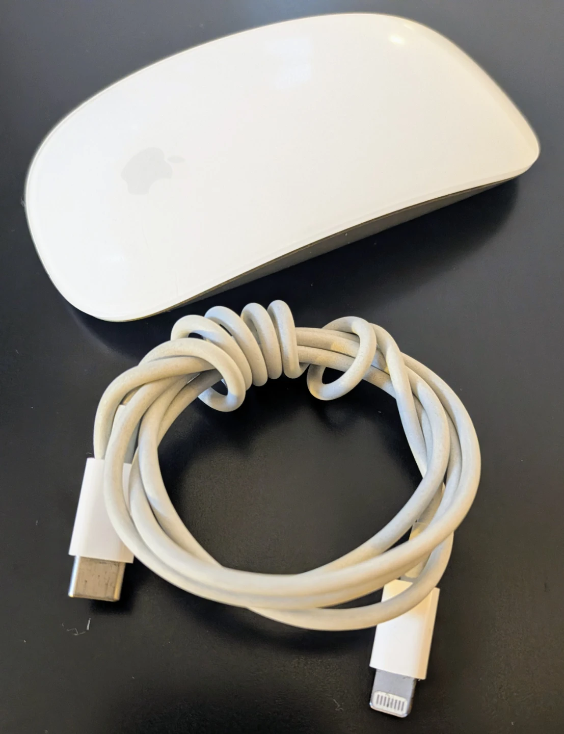 Apple Magic Mouse 2 (Rechargeable / Bluetooth)