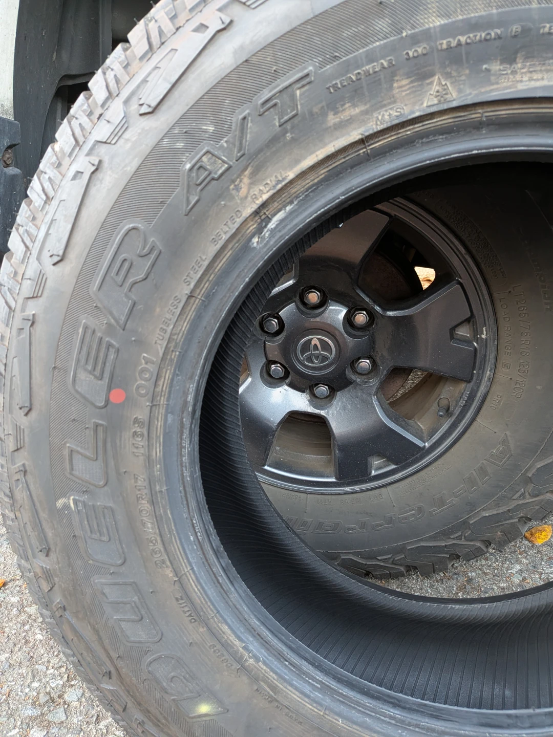 Bridgestone Dueler A/T Tires 265/70R17 - photo 5
