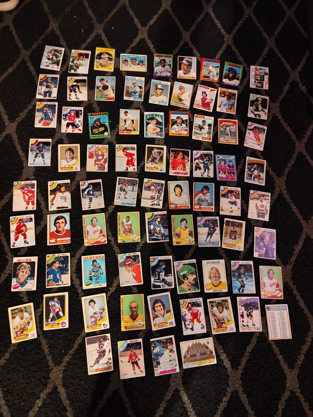 Vintage 1950s-1970s baseball and hockey cards lot of 76