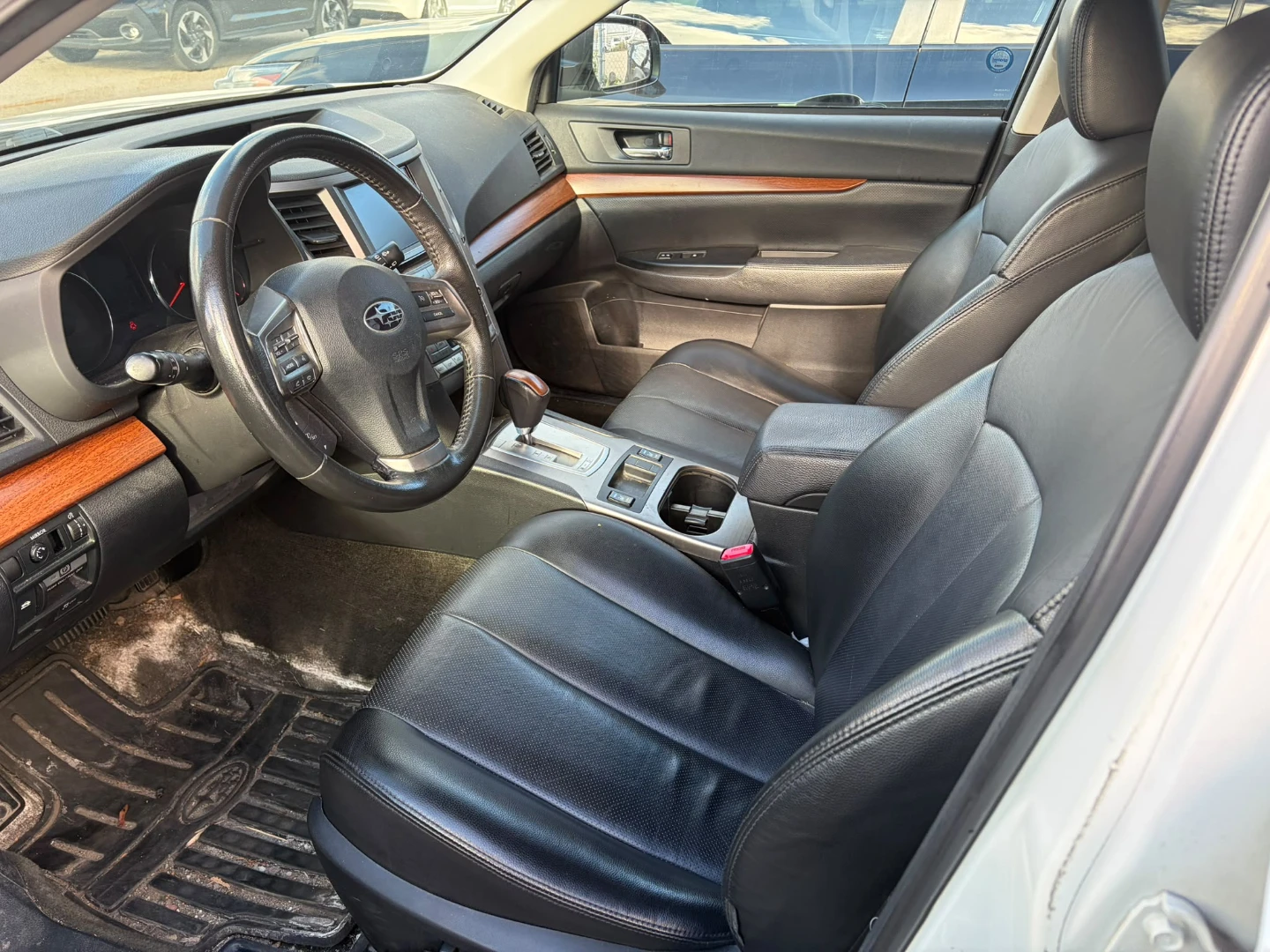 2013 Subaru Outback White - photo 3