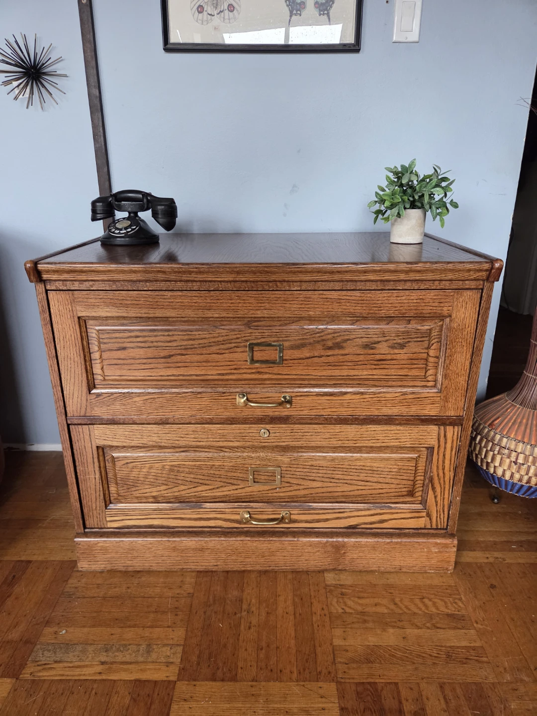 Vintage Solid Wood Tiger Oak Two Drawer Filing Cabinet/Dresser - photo 3