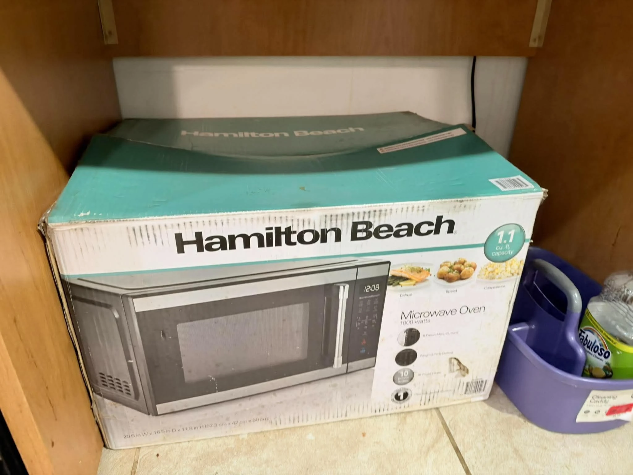 Hamilton Beach 1.1 cu. ft. Microwave Oven