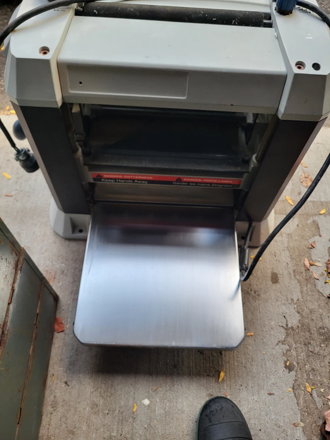 Delta 13" Two-Speed Finishing Planer Model 22-580 - photo 3