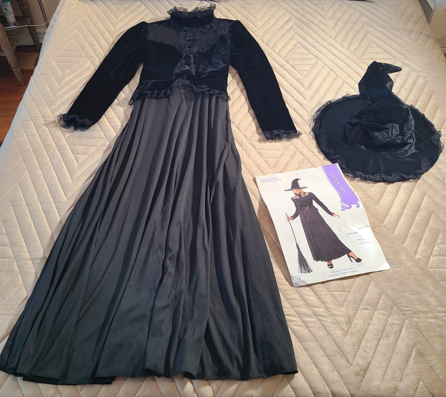 Halloween Witch Costume - photo 2