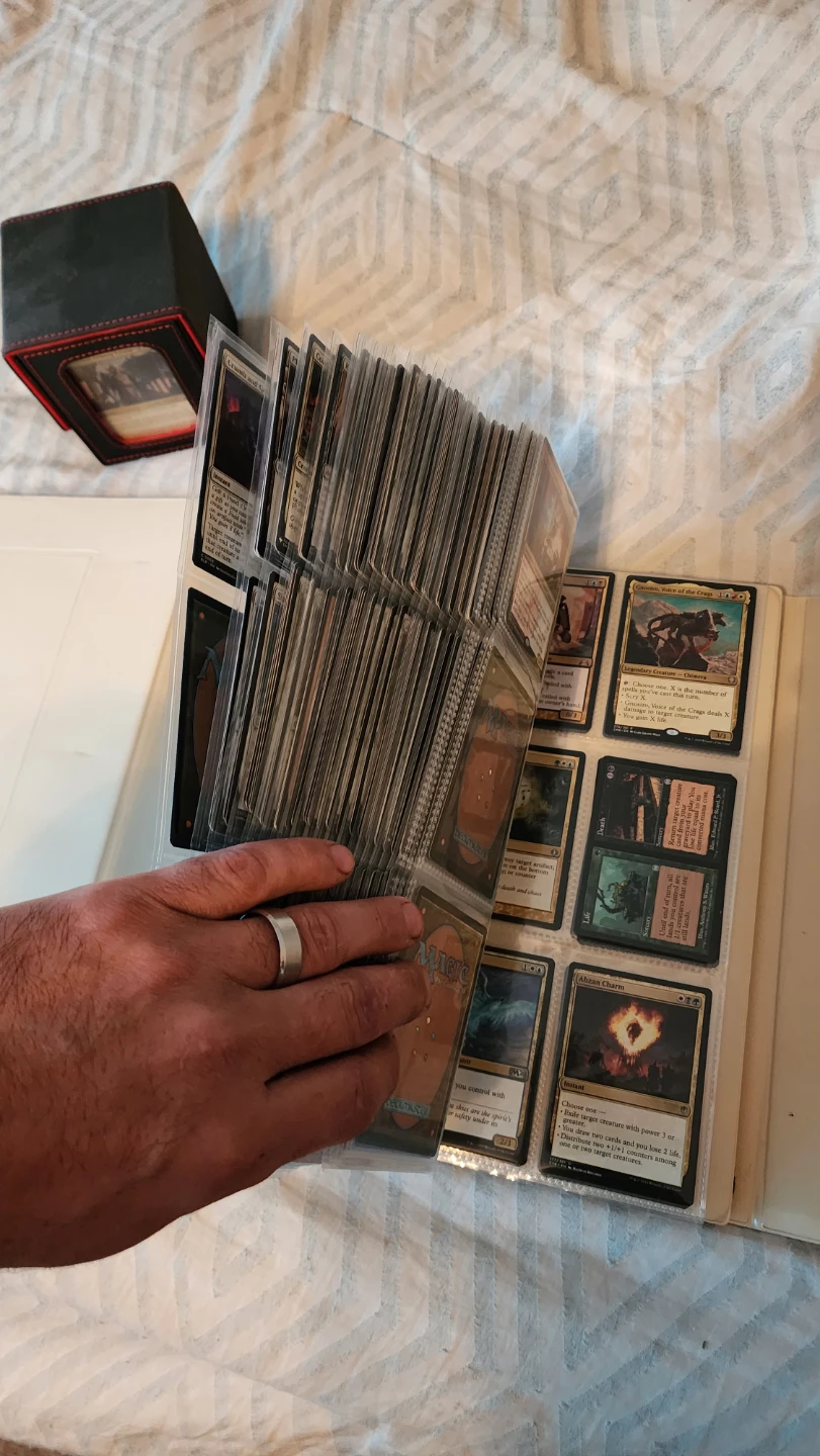 Magic: The Gathering Collection in Binder and Deck Box - photo 2