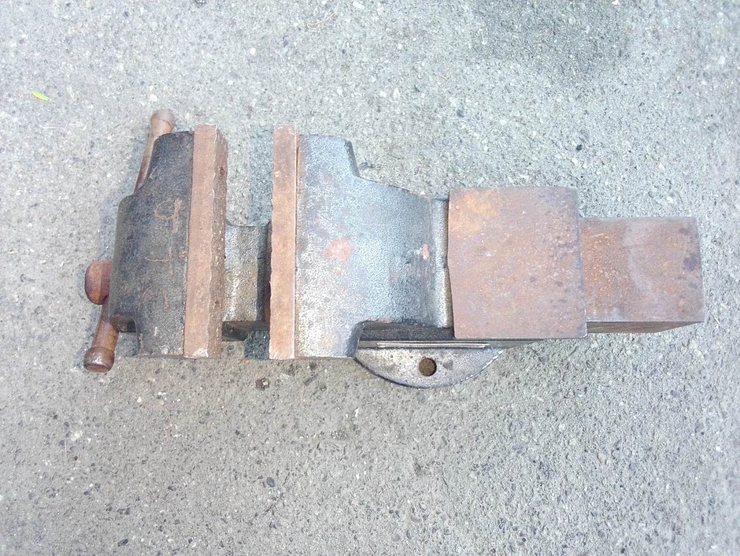 Power Fist 4 inch Vise - photo 2