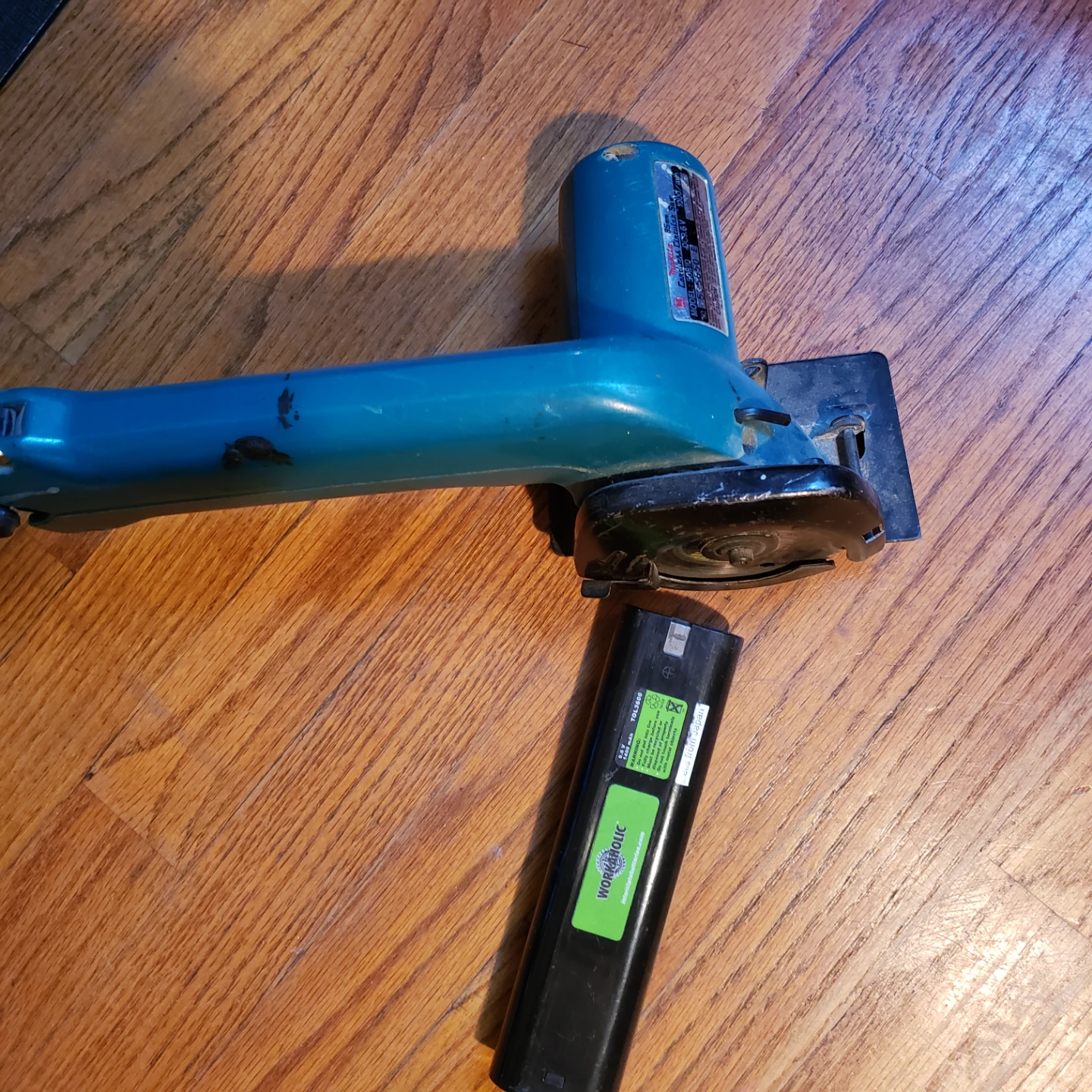 Makita 5081D 85mm Cordless Circular Saw