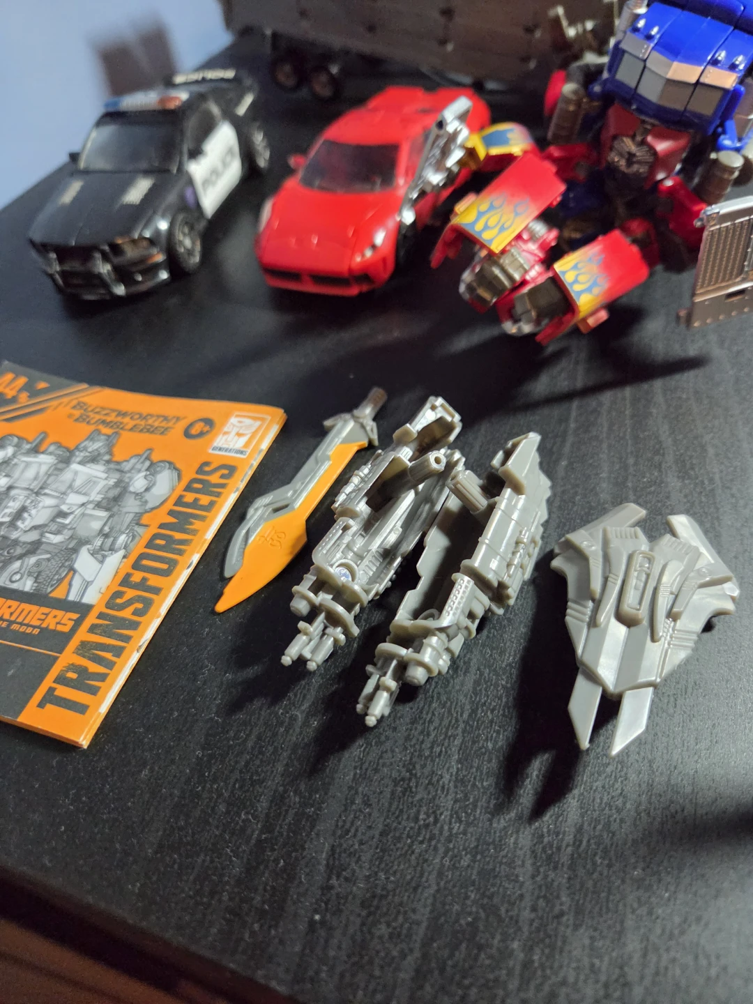 Transformers Buzzworthy Bumblebee Optimus Prime 44BB - photo 5