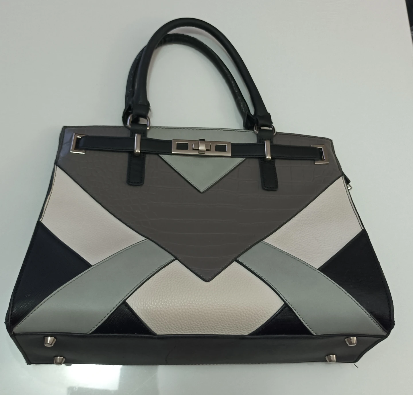 Geometric Pattern Handbag