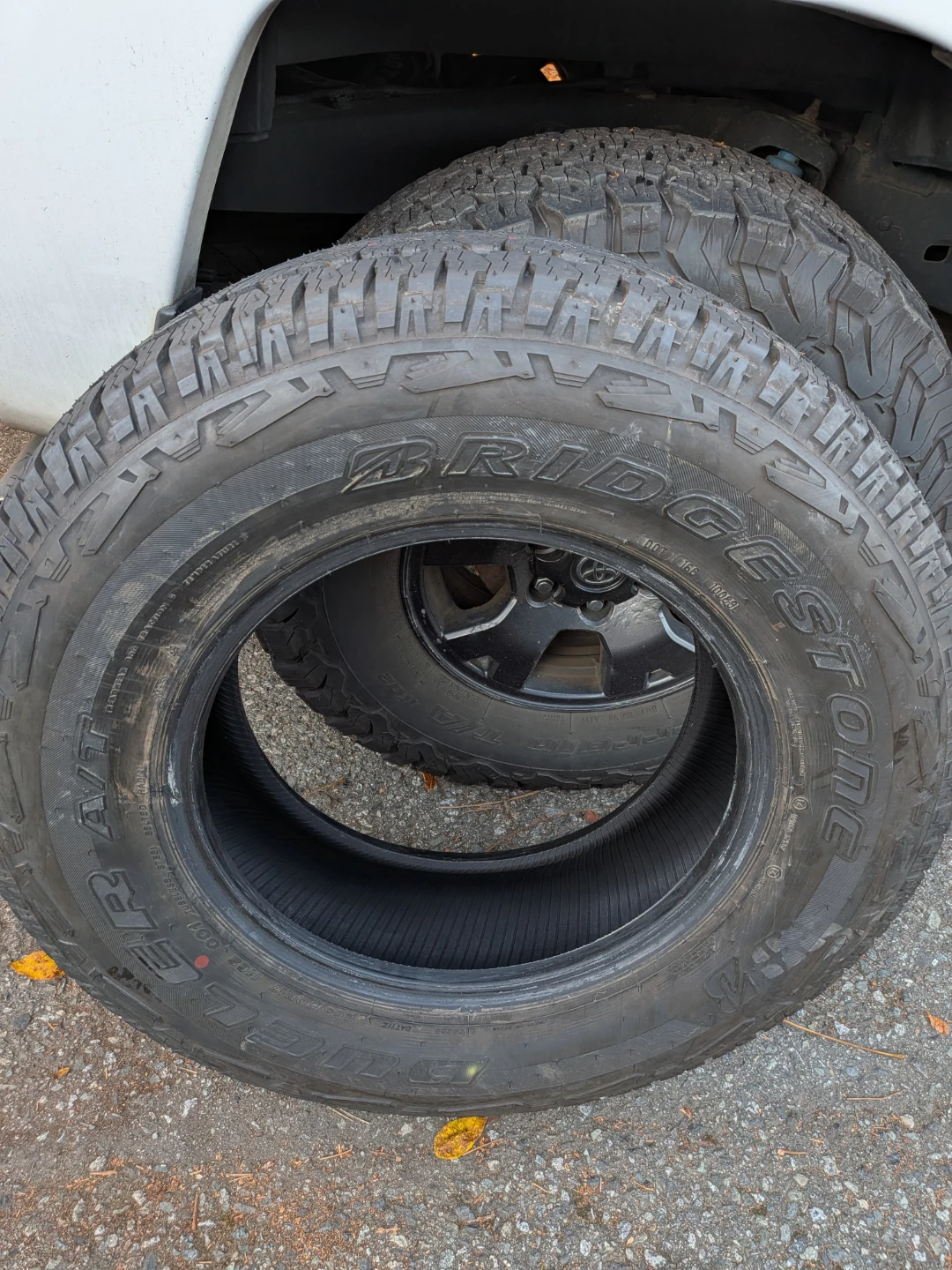 Bridgestone Dueler A/T Tires 265/70R17 - photo 4