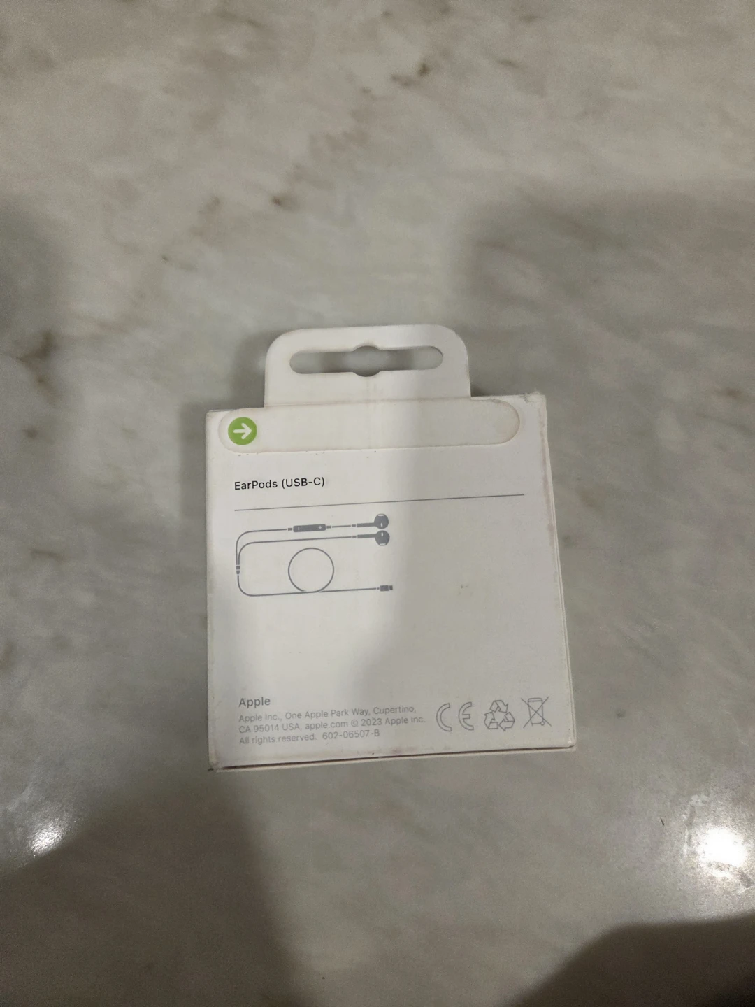 Apple earpod headphone with USB-C Plug - photo 2
