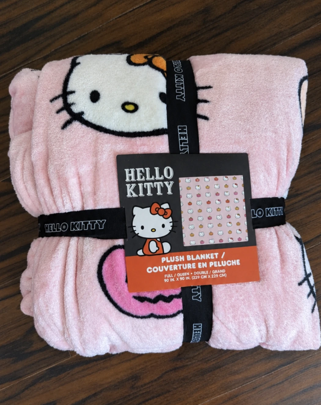 Hello Kitty Plush Blanket full/ queen